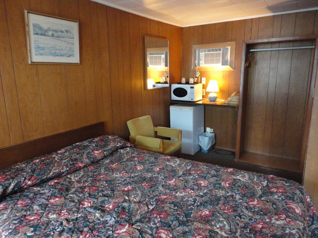Hipwell'S Motel Fonthill Zimmer foto